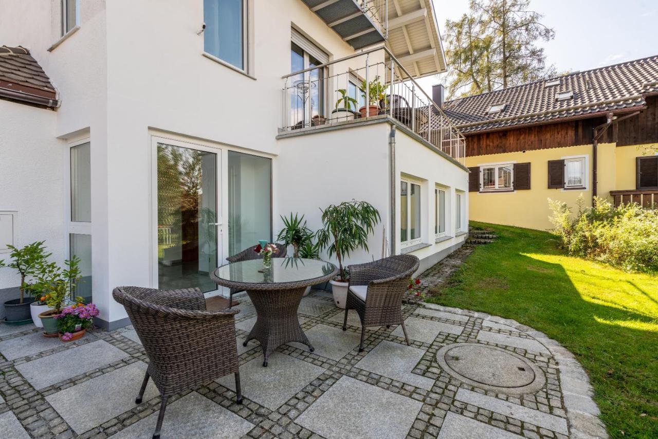 Appartment Piano Oberhaching Exteriör bild